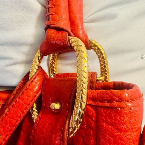 Jessica Simpson Red Leather Shoulder Bag with Gold Accents - Picture 5 of 10